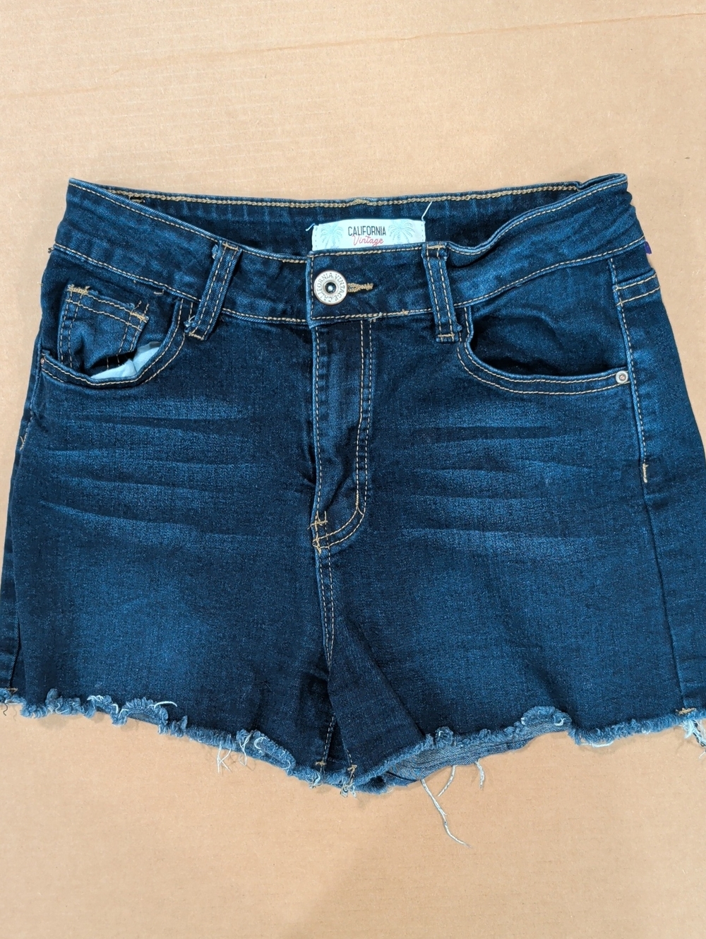 California Vintage Dark Blue Denim Shorts Size 7
